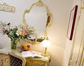 ***  Hotel Commercio & Pellegrino Venice Italy