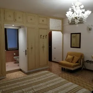 Otel Orion, Venedik