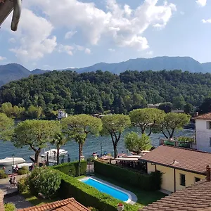 https://domus-alba-lenno.it-lombardy.com