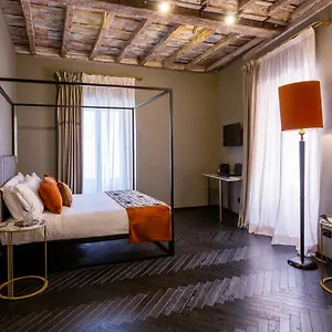 https://voluta-boutique-hotel.it-romehotels.com