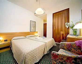 ונציה Hotel Commercio & Pellegrino 3*,
