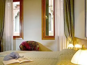 ונציה Hotel Commercio & Pellegrino